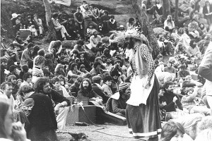 1975